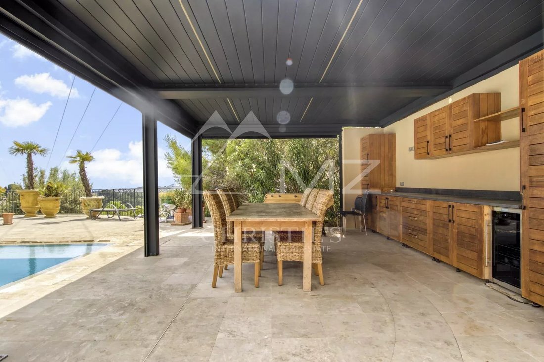 Villa in Mougins, Provence-Alpes-Côte d'Azur, France 3 - 14379690