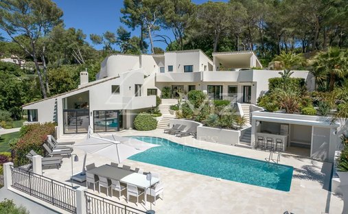 Villa in Mougins, Provence-Alpes-Côte d'Azur, France 1