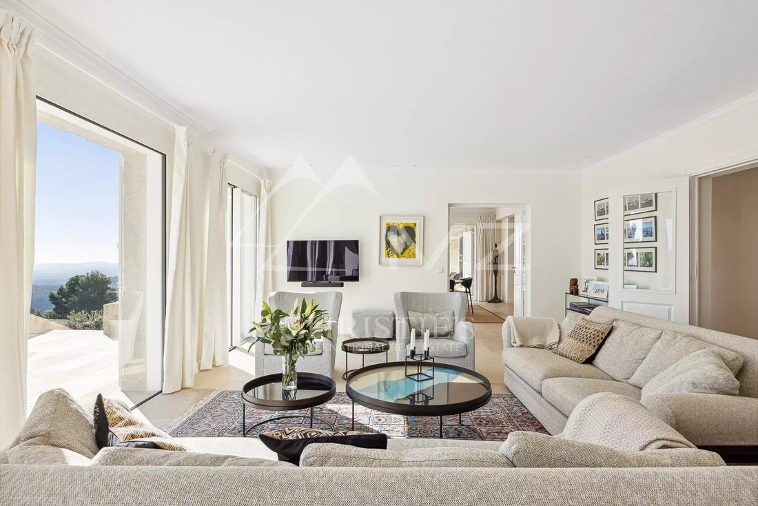 Villa in Saint-Paul-de-Vence, Provence-Alpes-Côte d'Azur, France 5 - 12570072