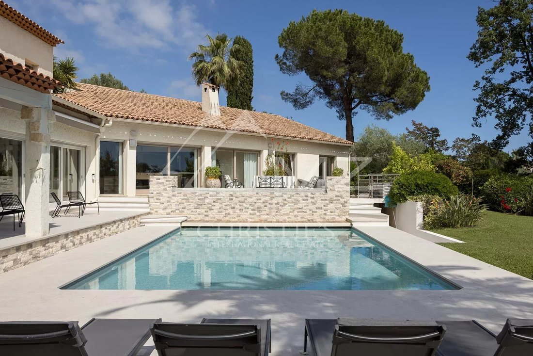 Villa in Saint-Paul-de-Vence, Provence-Alpes-Côte d'Azur, France 2 - 14403318