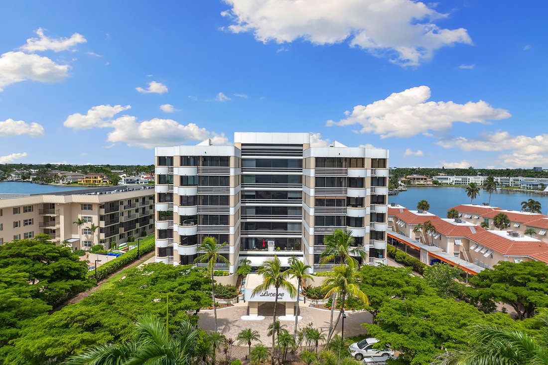 Condo in Naples, Florida, United States 1 - 16538521