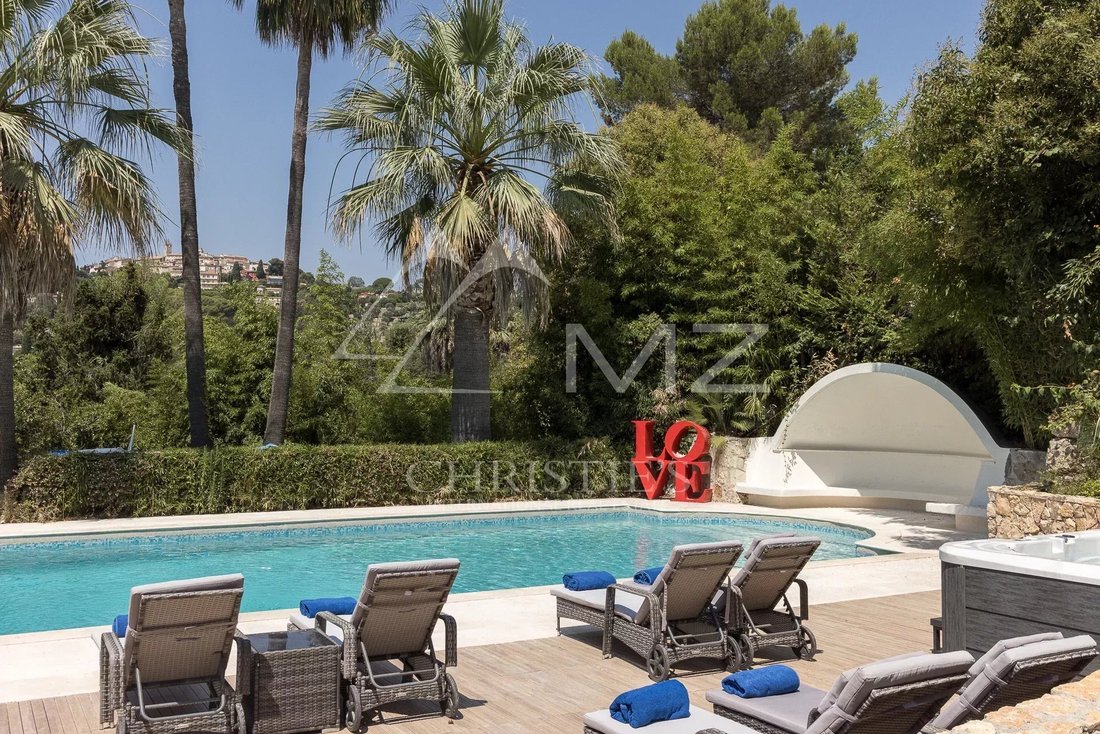 Villa in Mougins, Provence-Alpes-Côte d'Azur, France 3 - 14560273