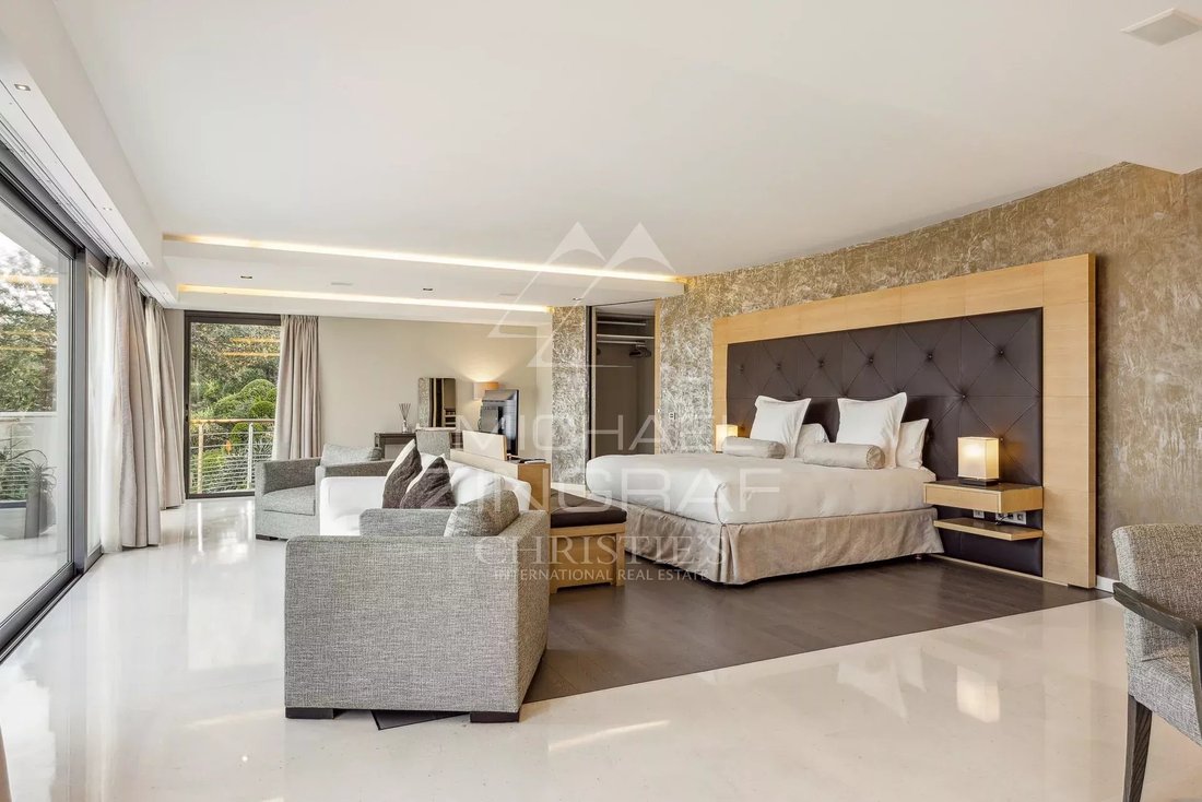 Villa in Saint-Jean-Cap-Ferrat, Provence-Alpes-Côte d'Azur, France 4 - 10762800