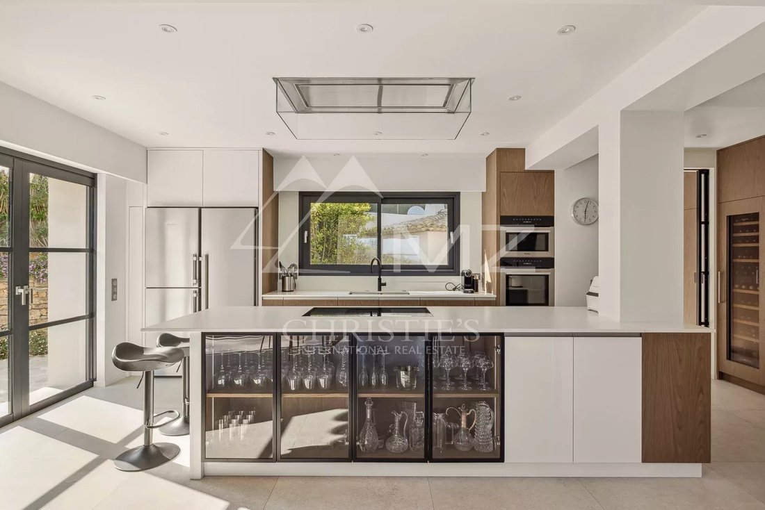 Villa in Mougins, Provence-Alpes-Côte d'Azur, France 5 - 12898413