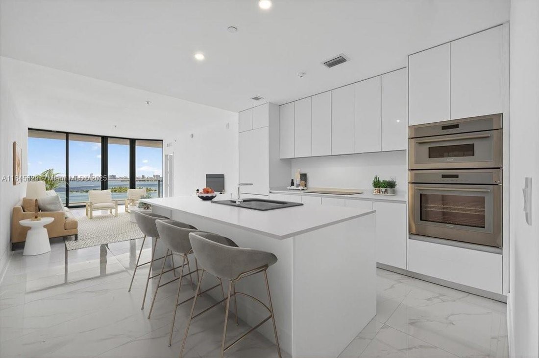 Condo in Miami, Florida, United States 1 - 16541285