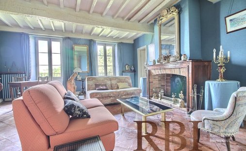 Castle for Sale in Castelnaudary, Occitanie, France