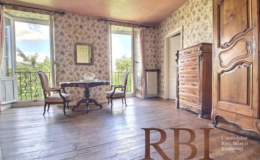 Castle for Sale in Castelnaudary, Occitanie, France