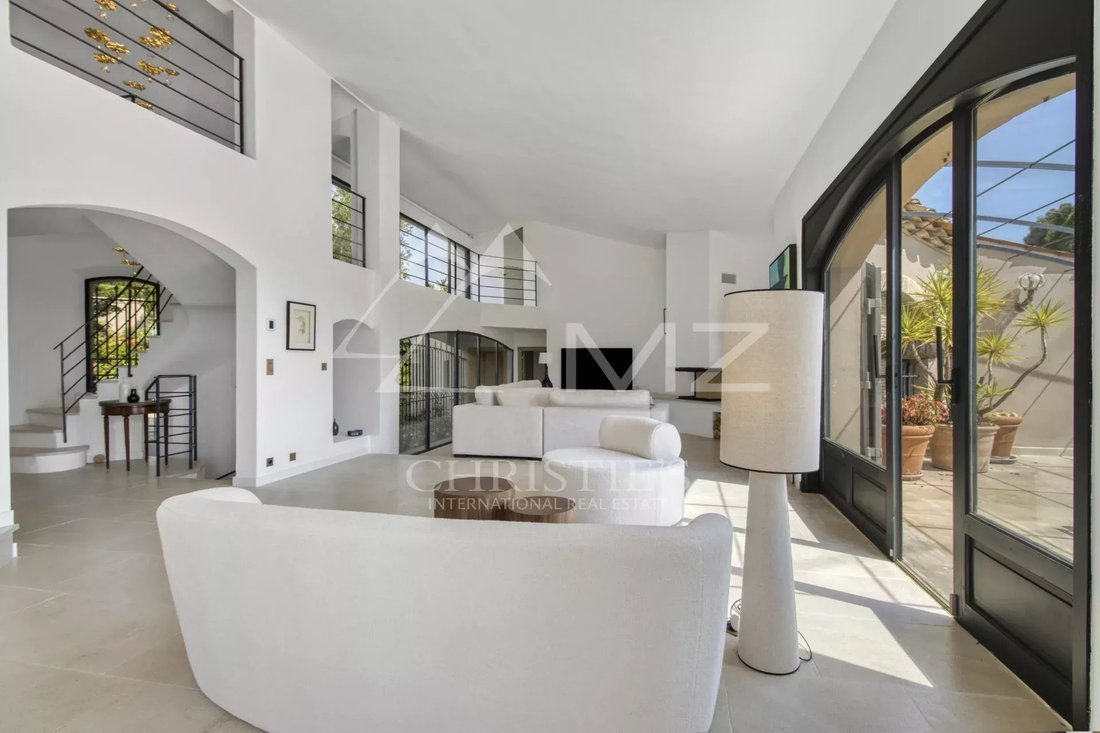 Villa in Mougins, Provence-Alpes-Côte d'Azur, France 5 - 14379690