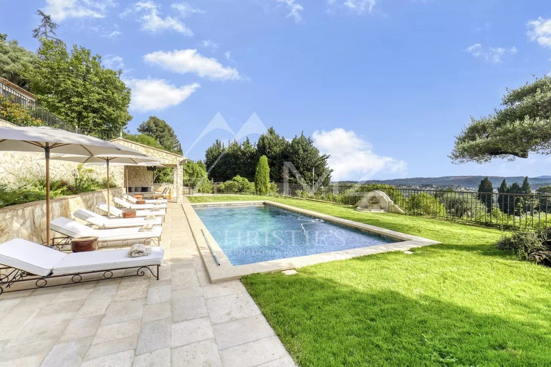 Villa in Saint-Paul-de-Vence, Provence-Alpes-Côte d'Azur, France 3 - 14382217