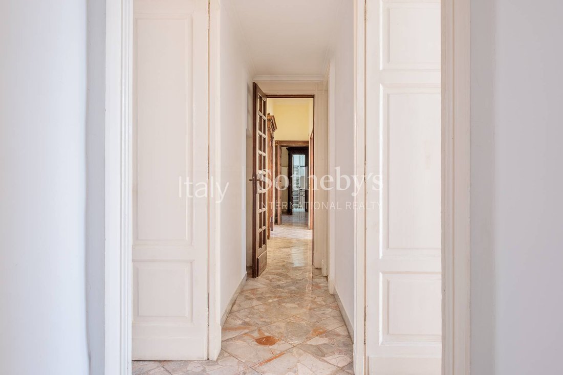 Apartment in Naples, Campania, Italy 3 - 16538508