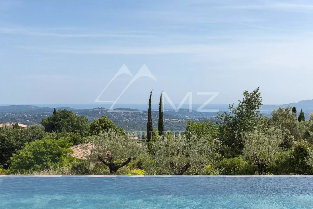 Villa in Châteauneuf-Grasse, Provence-Alpes-Côte d'Azur, France 4 - 14363884