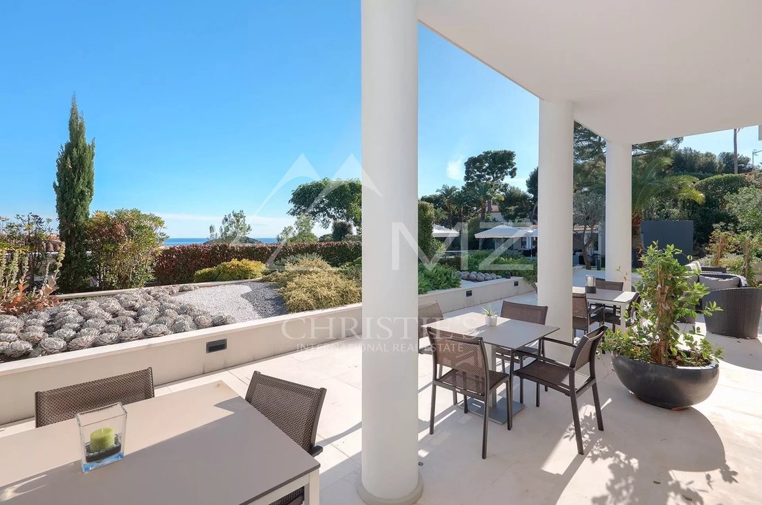 Villa in Saint-Jean-Cap-Ferrat, Provence-Alpes-Côte d'Azur, France 2 - 10762798