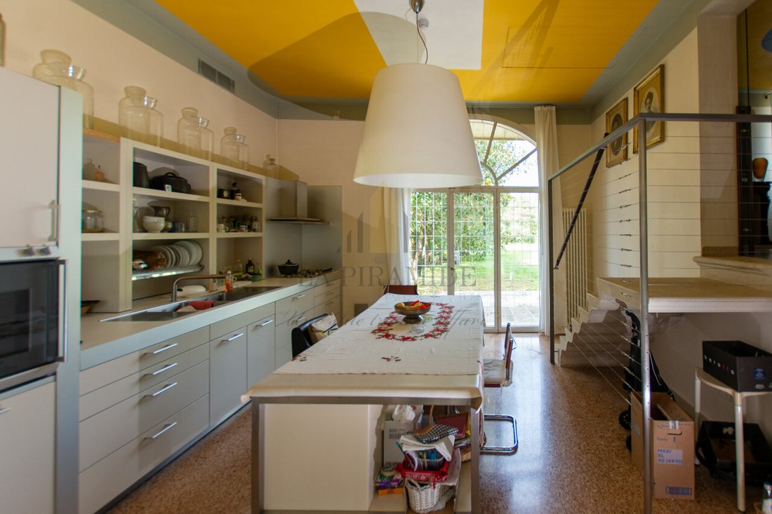 Villa in Dolo, Veneto, Italy 4 - 16541819