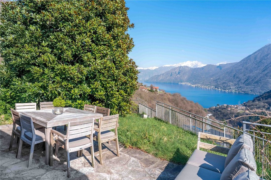 House in Dizzasco, Lombardy, Italy 2 - 16539486