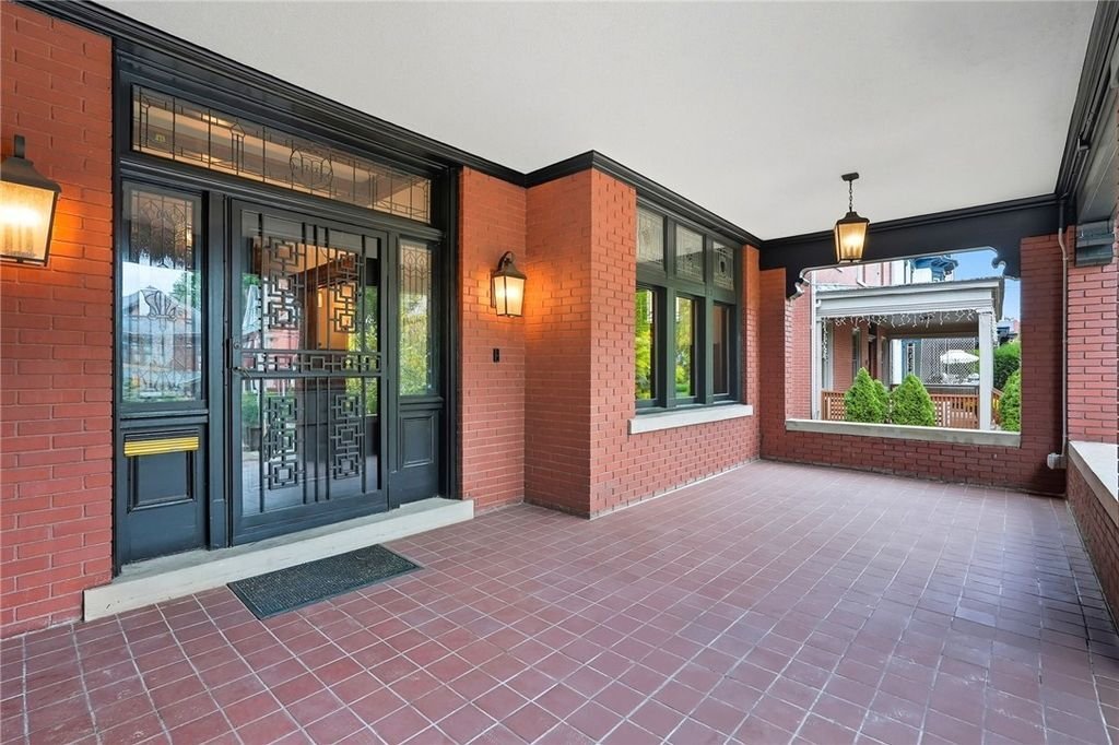 House in Pittsburgh, Pennsylvania, United States 4 - 16541619