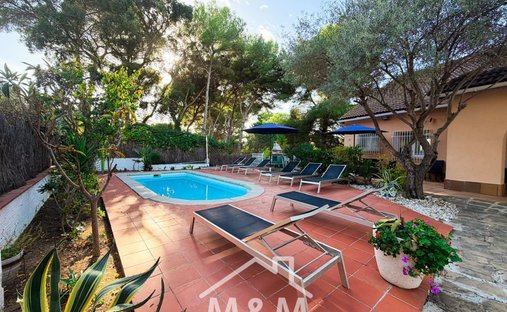 Chalet in Lloret de Mar, Catalonia, Spain 1