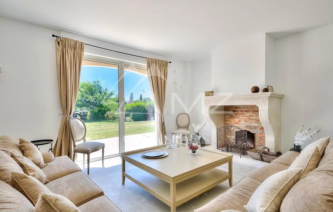 Villa in Châteauneuf-Grasse, Provence-Alpes-Côte d'Azur, France 4 - 12506891