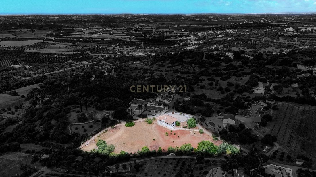 Villa in Alcantarilha, Algarve, Portugal 2 - 16193533