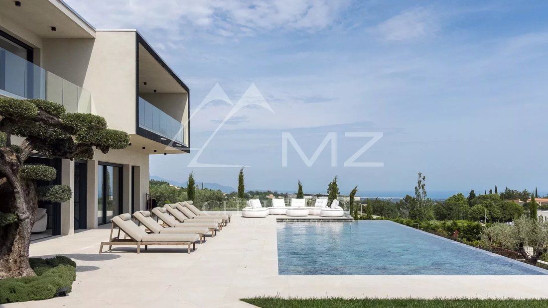 Villa in Châteauneuf-Grasse, Provence-Alpes-Côte d'Azur, France 3 - 14363884