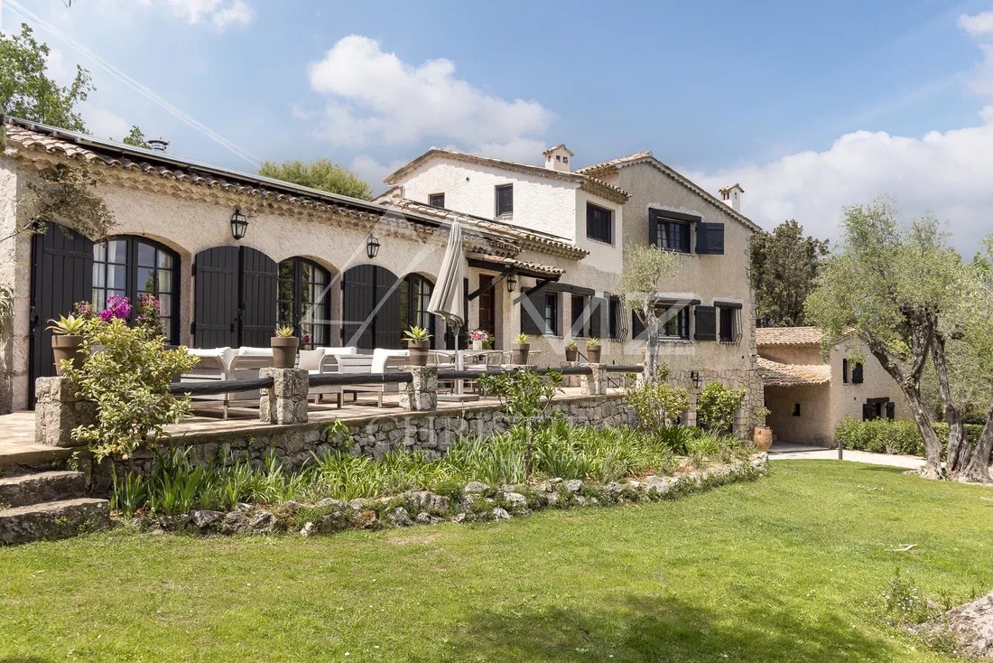 Villa in Valbonne, Provence-Alpes-Côte d'Azur, France 1 - 14243793