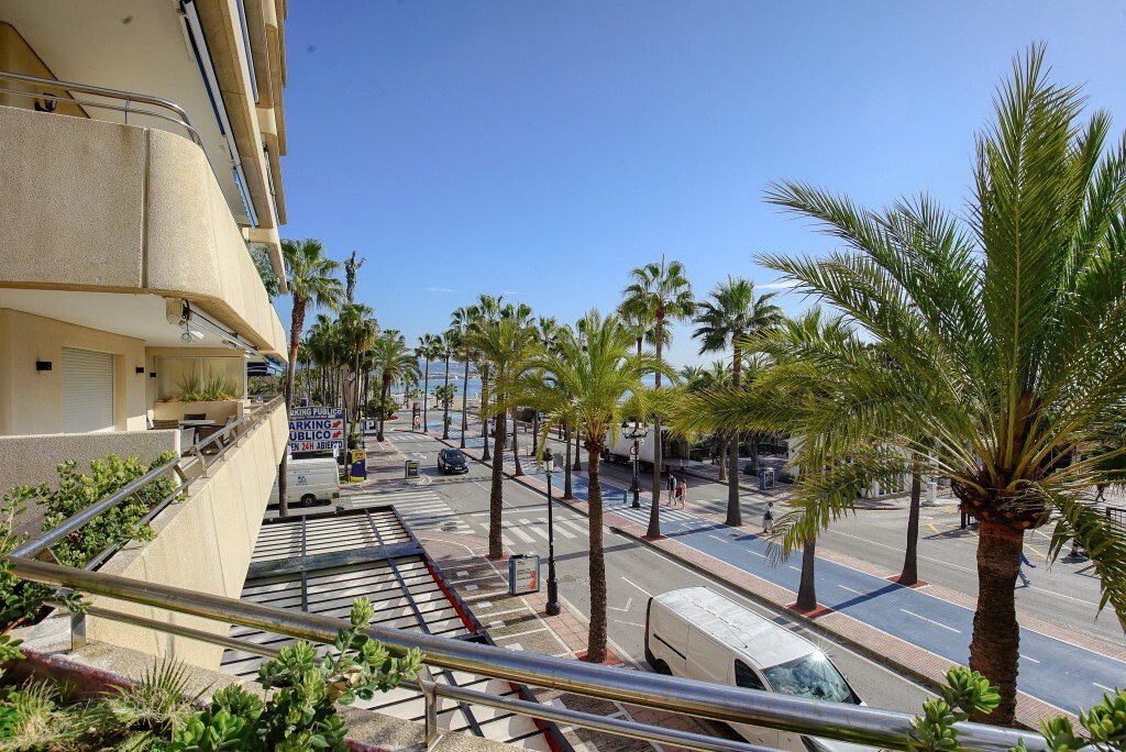 Apartment in Puerto Banus, Marbella, Spain 1 - 16542635