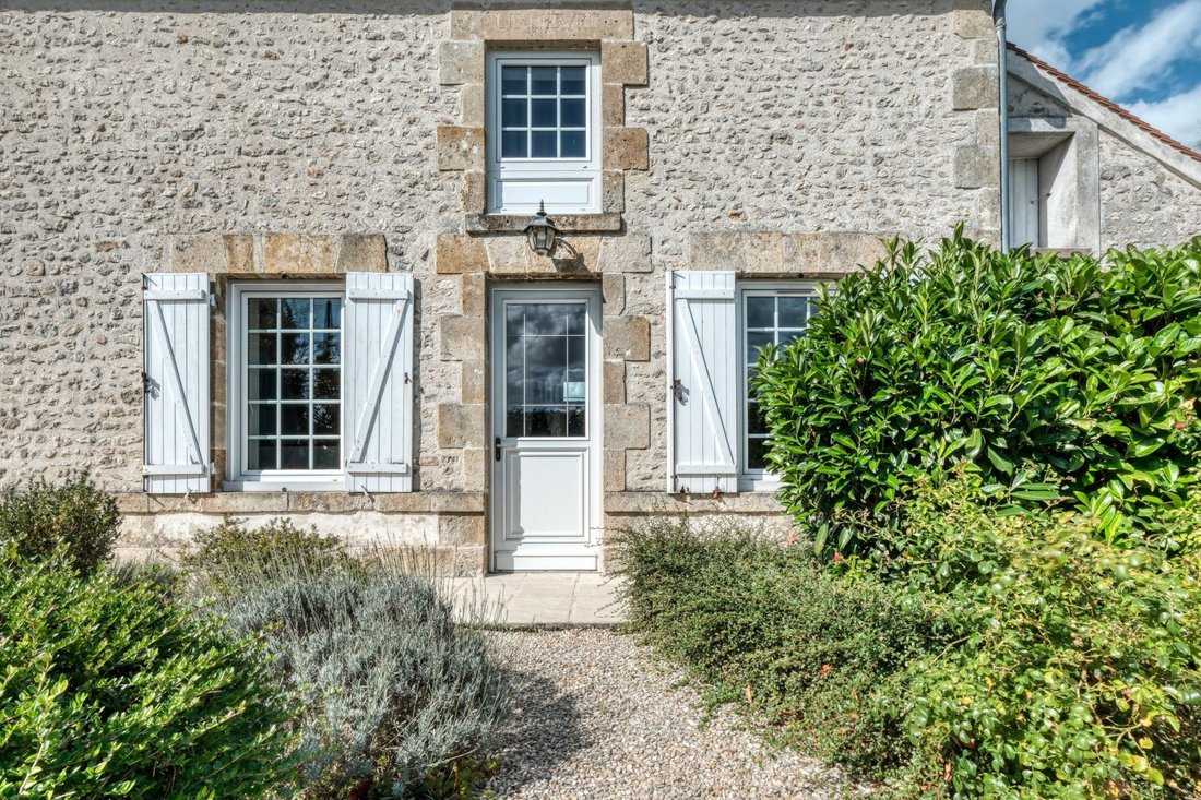 House in Ouest, Checy, France 3 - 16539397