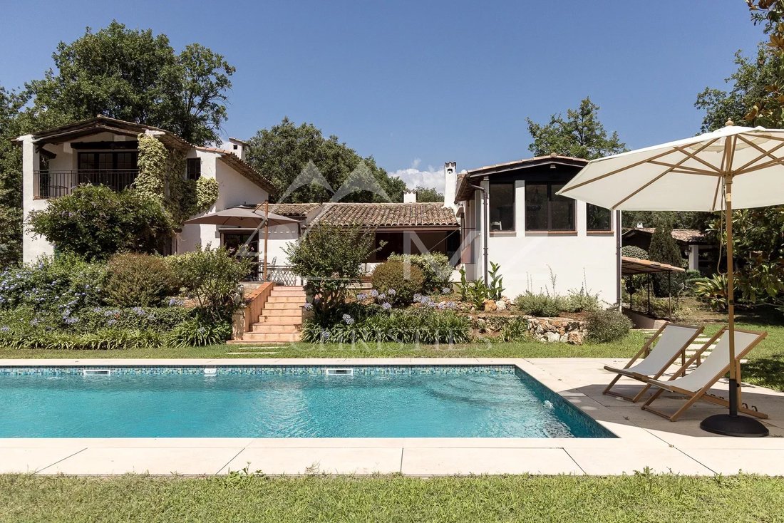 Villa in Saint-Paul-de-Vence, Provence-Alpes-Côte d'Azur, France 4 - 14537338