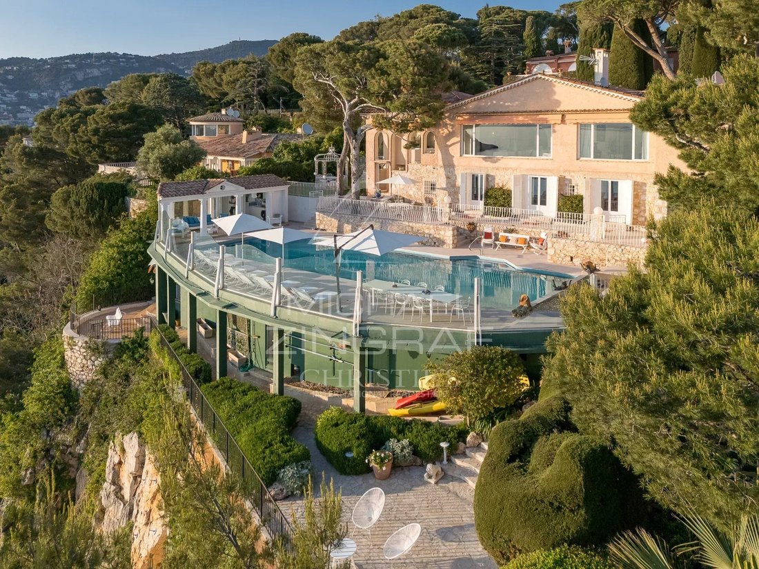 Villa in Saint-Jean-Cap-Ferrat, Provence-Alpes-Côte d'Azur, France 2 - 16539340