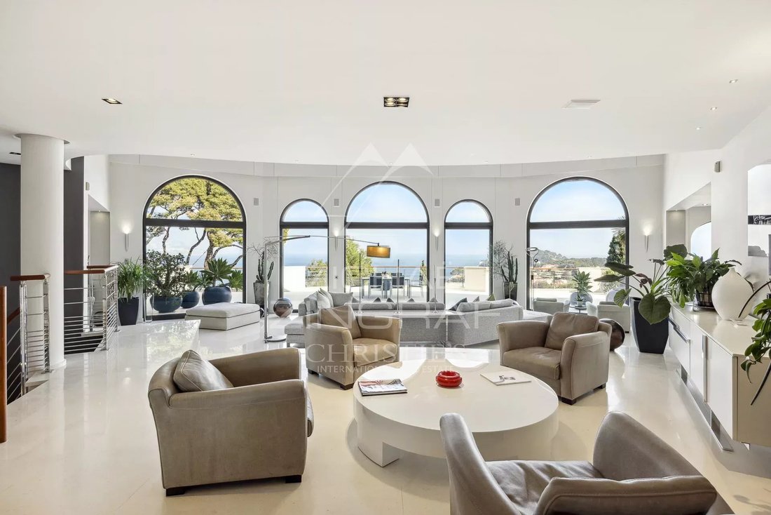 Villa in Saint-Jean-Cap-Ferrat, Provence-Alpes-Côte d'Azur, France 3 - 10762800