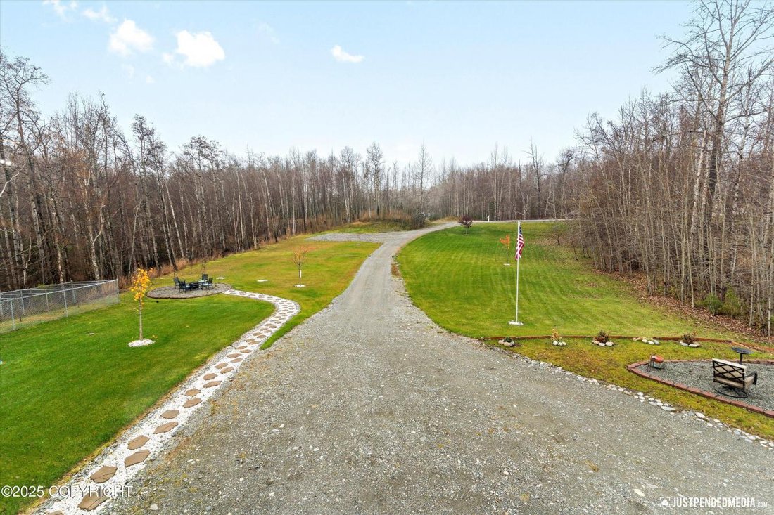 House in Wasilla, Alaska, United States 3 - 16543039