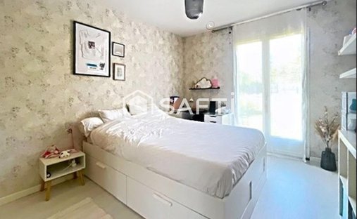 Aoc Côtes De Bourg Wine Château On 16 Hectares Ref 1029