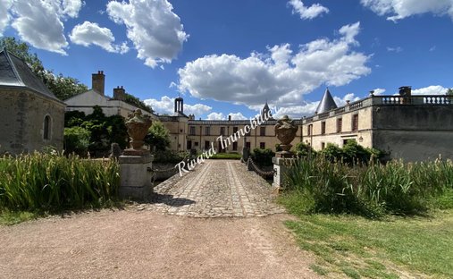 Castle for Sale in Thouars, Nouvelle-Aquitaine, France