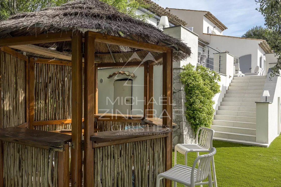 Villa in Vallergues, Cannes, France 5 - 16539537