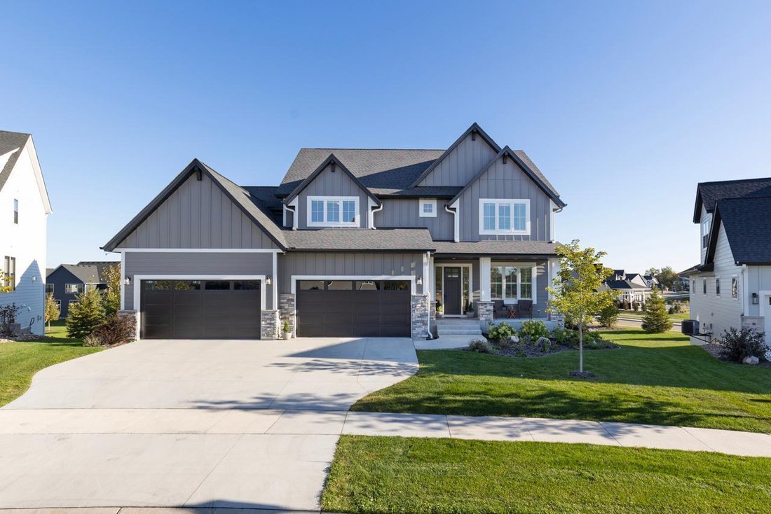 House in Maple Grove, Minnesota, United States 1 - 16540366