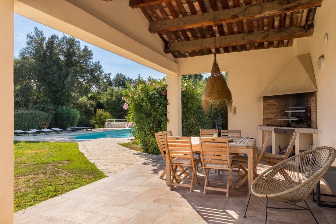 Villa in Grimaud, Provence-Alpes-Côte d'Azur, France 4 - 16539011