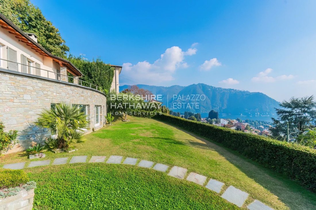 Villa in Cernobbio, Lombardy, Italy 2 - 16540779
