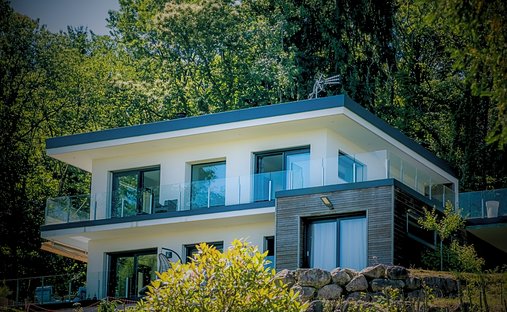 House in Neuvecelle, Auvergne-Rhône-Alpes, France 1
