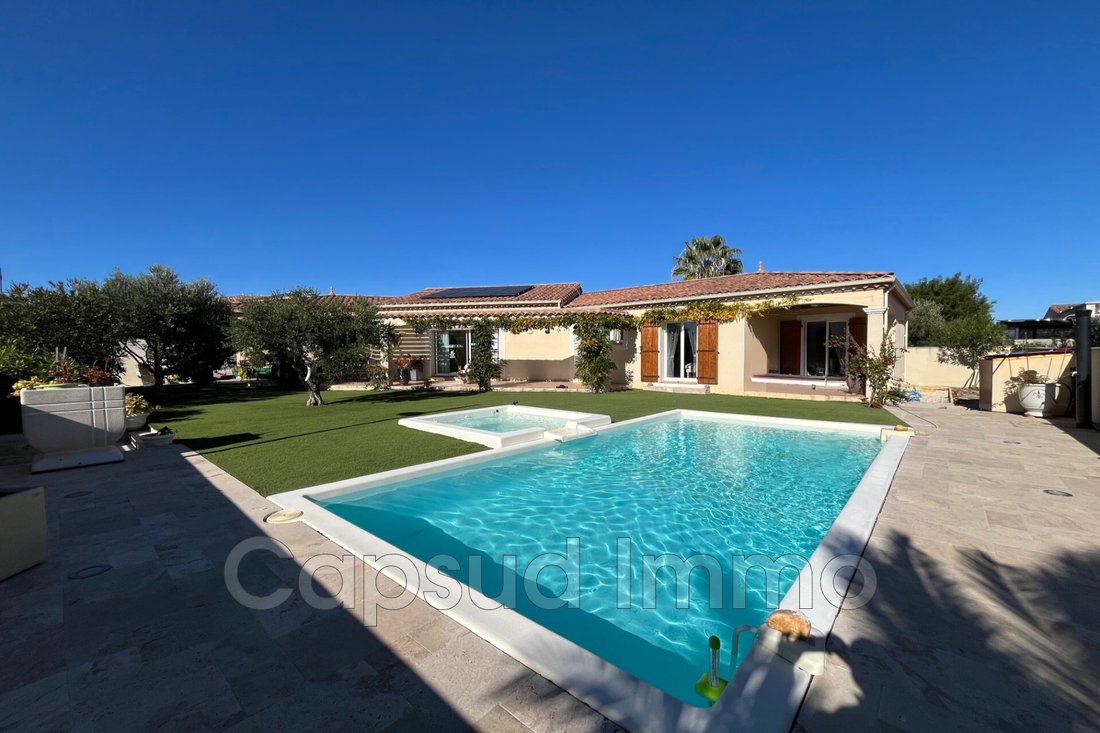 Villa in Centre Ville, Serignan, France 1 - 16542878