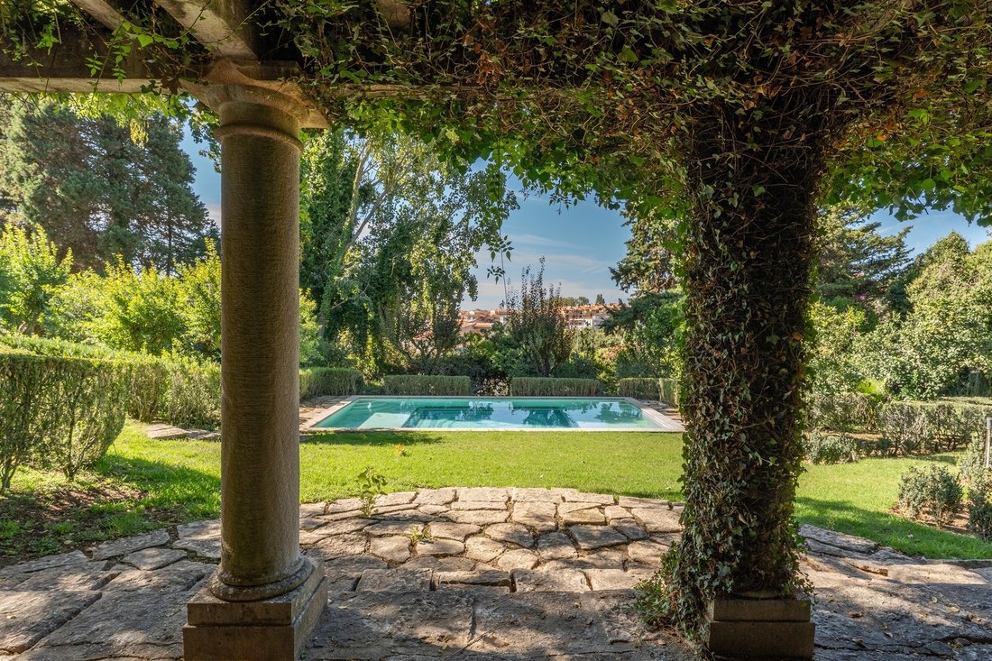 Farm Ranch in Carcavelos e Parede, Lisbon, Portugal 1 - 16540548