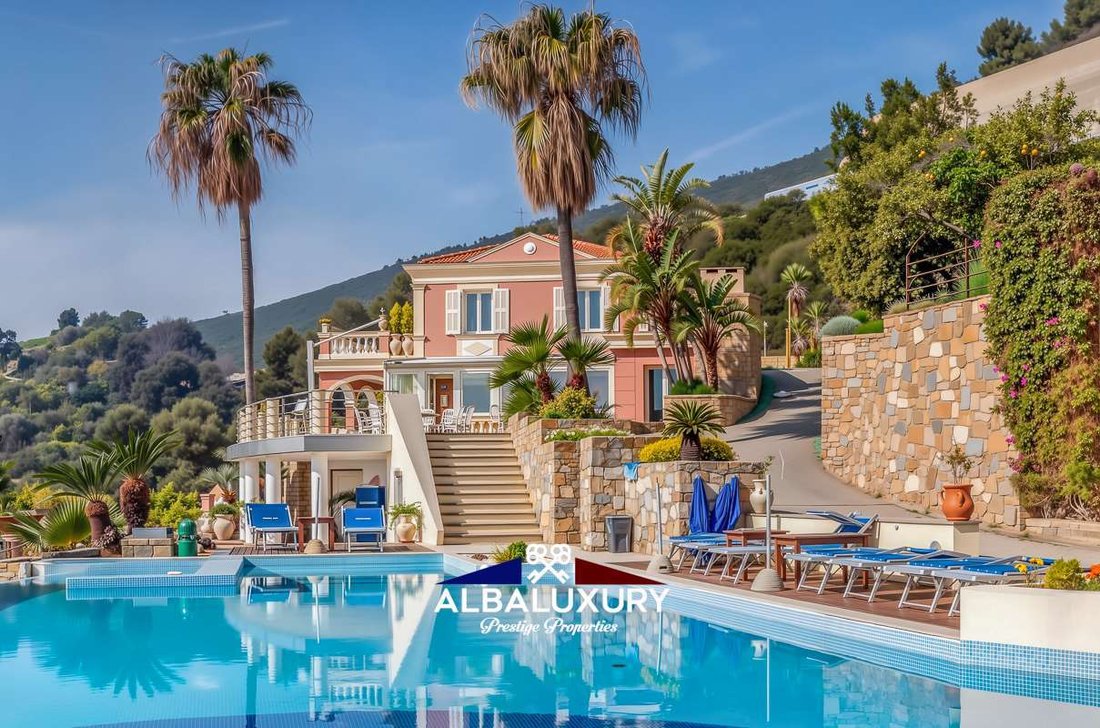 Villa in Center, Ospedaletti, Liguria 1 - 15063627