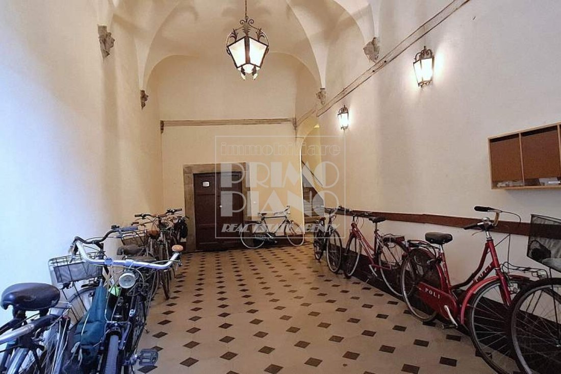 Apartment in Historic Center, Lucca, Tuscany 2 - 16496541