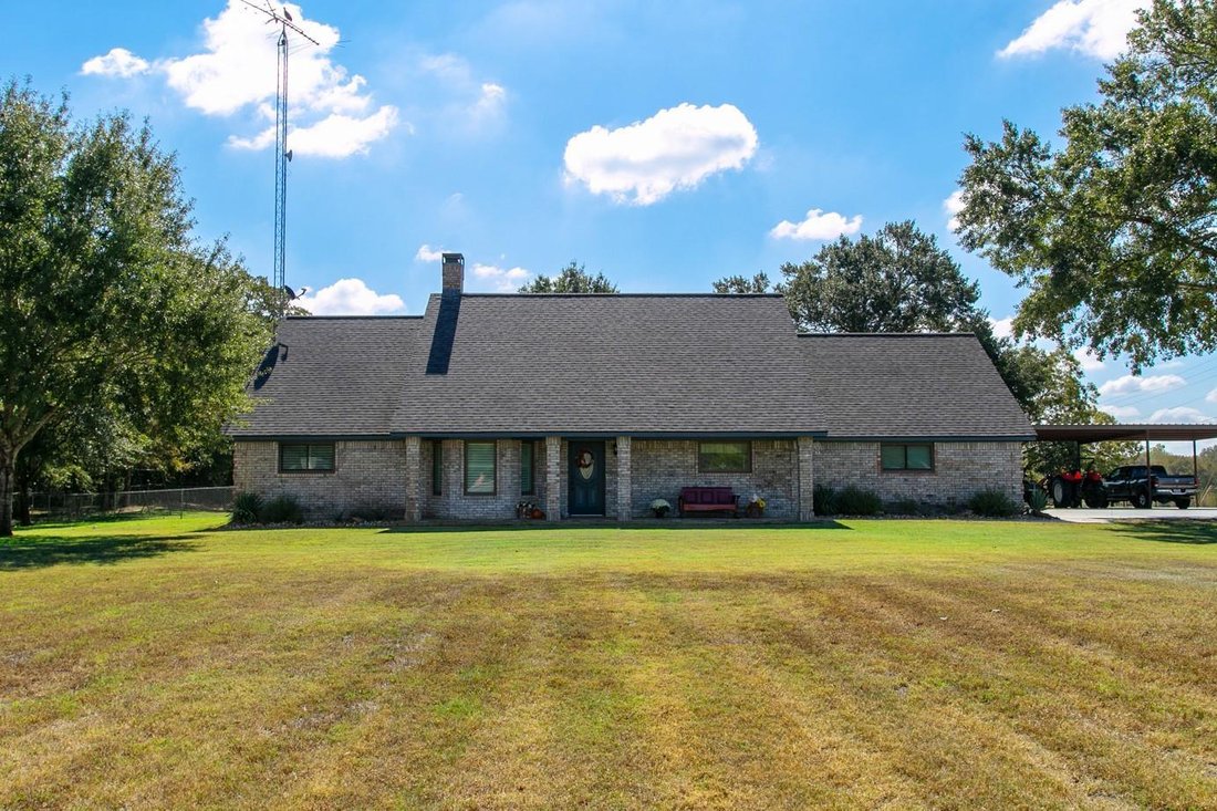 House in Caldwell, Texas, United States 3 - 16541218