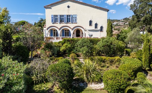 Haus in Le Cottage, Mandelieu-la-Napoule, Frankreich 1