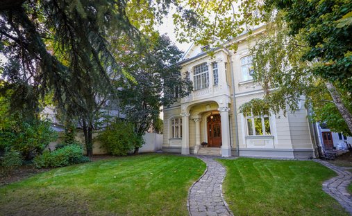 House in Bucharest, Municipiul București, Romania 1