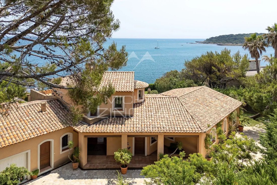 Villa in Antibes, Provence-Alpes-Côte d'Azur, France 5 - 16539530