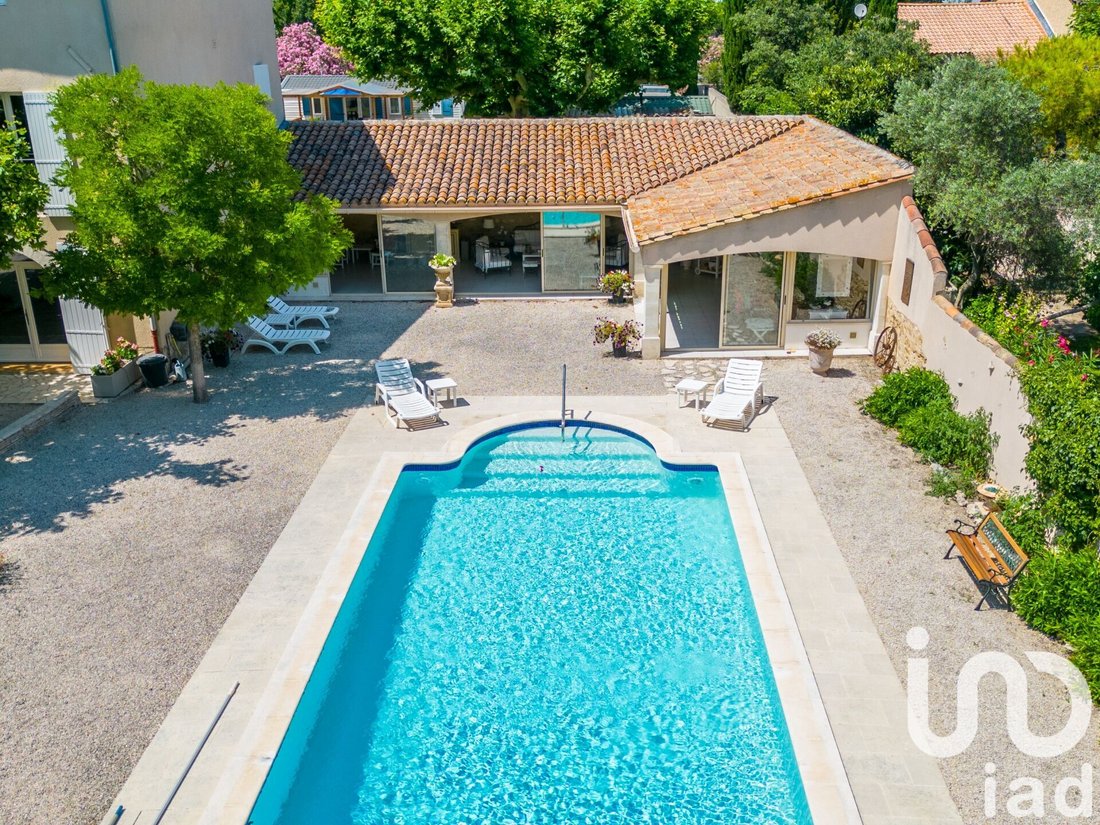 House in Saint-Saturnin-lès-Avignon, Provence-Alpes-Côte d'Azur, France 3 - 16540957