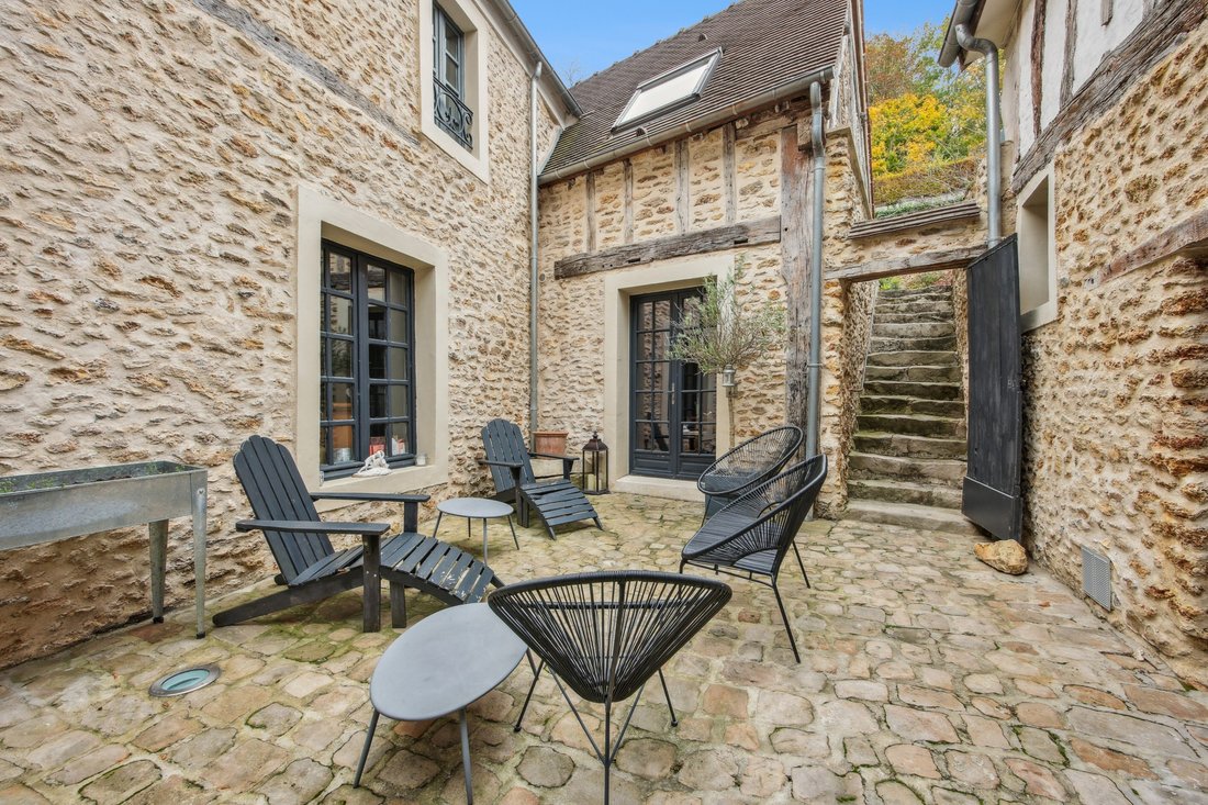House in Saint-Léger-en-Yvelines, Ile-de-France, France 2 - 16541389