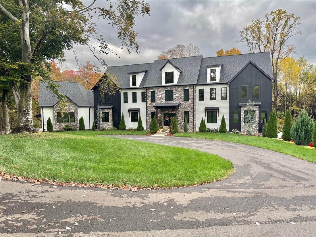 House in Alvaton, Kentucky, United States 1 - 16528865