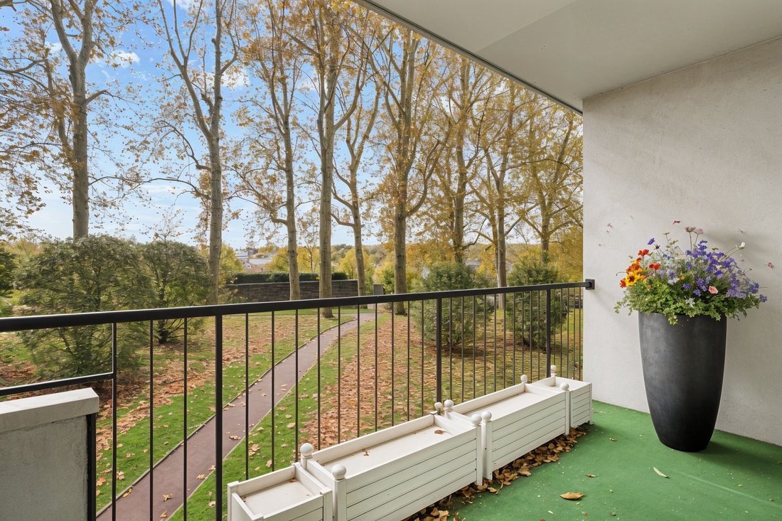 Apartment in Chateau de Vaucresson, Vaucresson, France 3 - 16539303