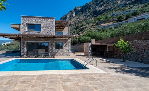 Villa in Kalamata, Peloponnese, Western Greece and the Ionian, Greece 1